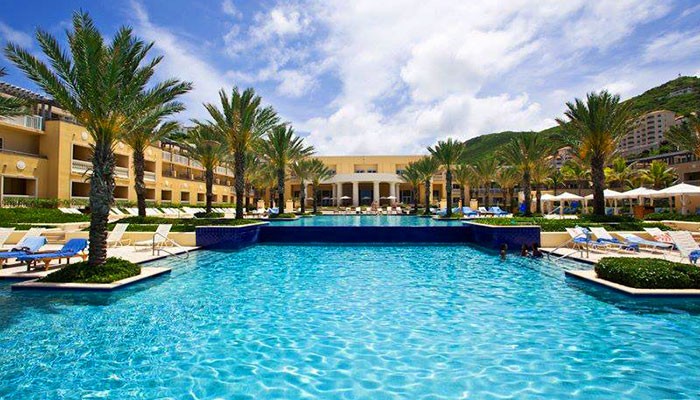 Sint Maarten hilltop vacation villa